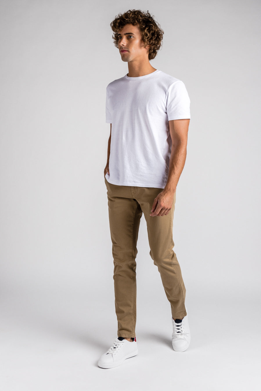 Chino Slim Serengeti (Camel)